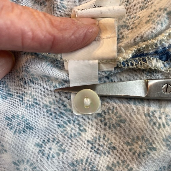 Lucky Brand Handcrafted Blues & White Plaid Blouse Top Pullover Sz Small - Picture 14 of 16